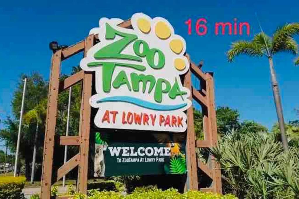 Grey Novo Studio + Free-Parking&Wifi Tampa Exteriör bild