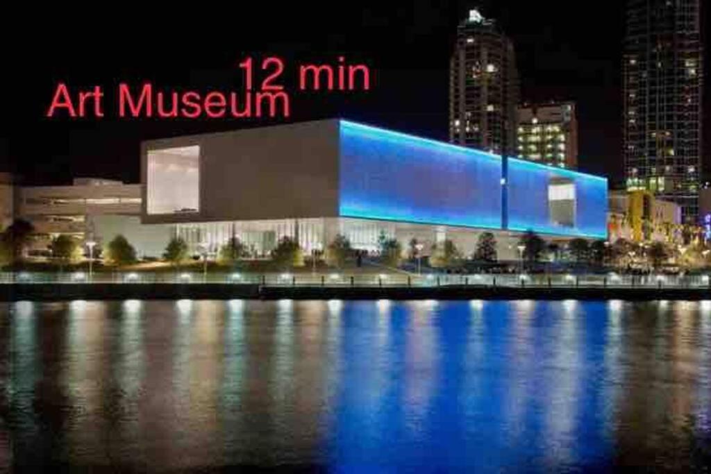 Grey Novo Studio + Free-Parking&Wifi Tampa Exteriör bild